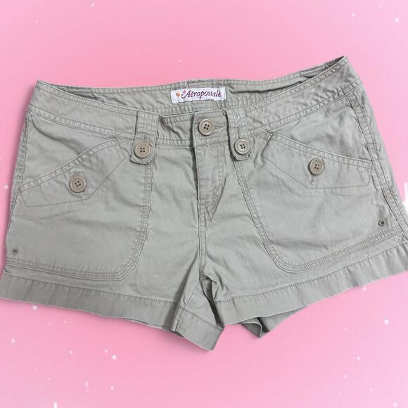 Aeropostale Pants - Vintage Y2K Aeropostale Beige Cargo Shorts Size 3/4